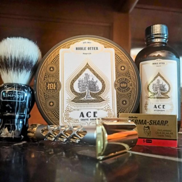 Savon à raser "Ace" Noble Otter. Après-rasage "Ace" Noble Otter.